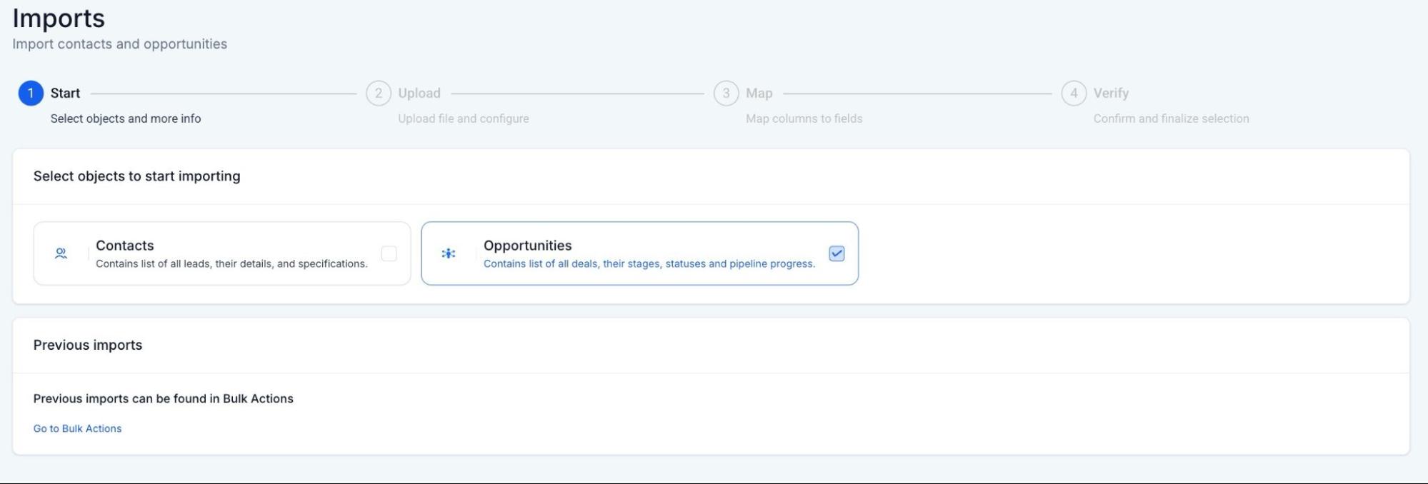 Import interface displaying options to select contacts and opportunities for data import into Ascendea platform.